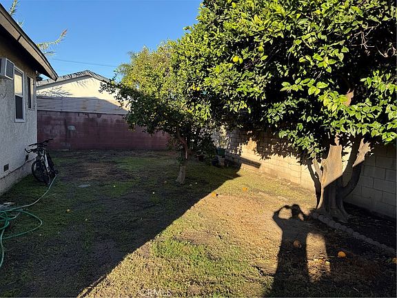 2nd image of 9501 Holmes Ave