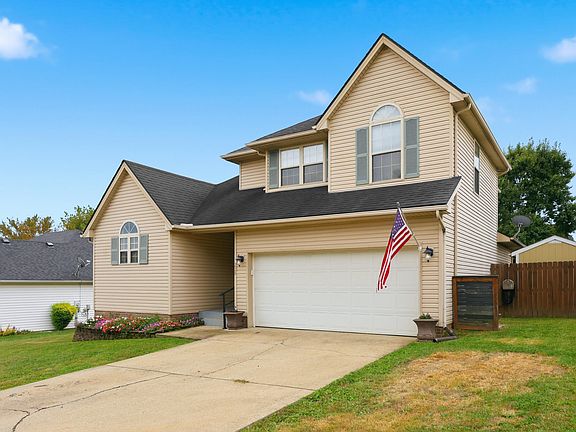 2nd image of 228 Colony Blvd