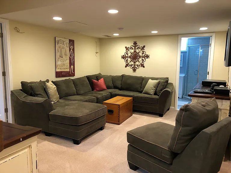 154 Curtis Pl — Photo 6