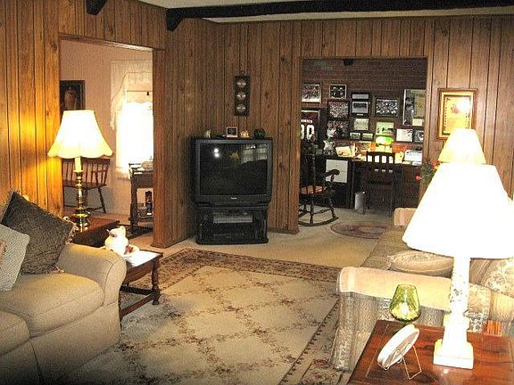 2nd image of 7 Manor Ave #1X