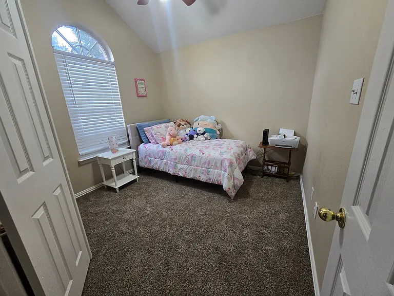 2816 Oakdale Dr — Photo 8