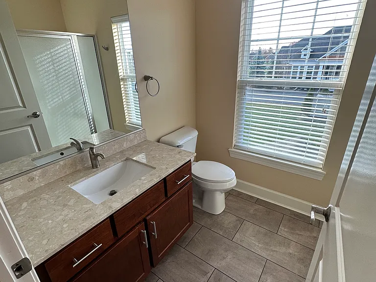 Dockside Village Apartments — Photo 76