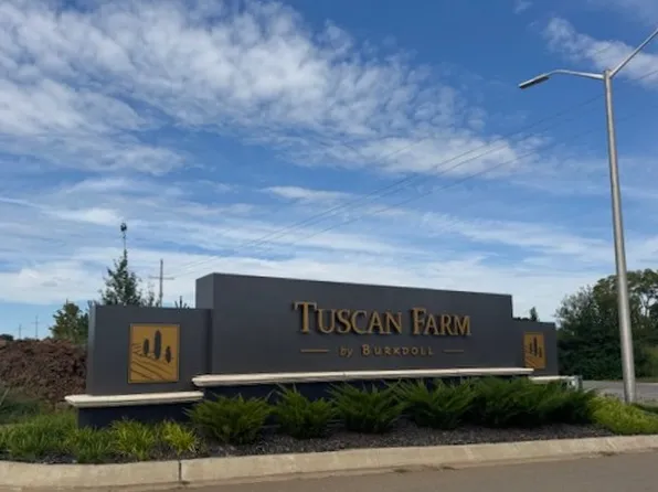 Toscana Luxe Plan, Tuscan Farm