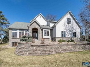 2502 S Big Timber Pl, Sioux Falls, SD 57105
