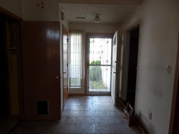 3rd image of 2839 Southfield Village Dr