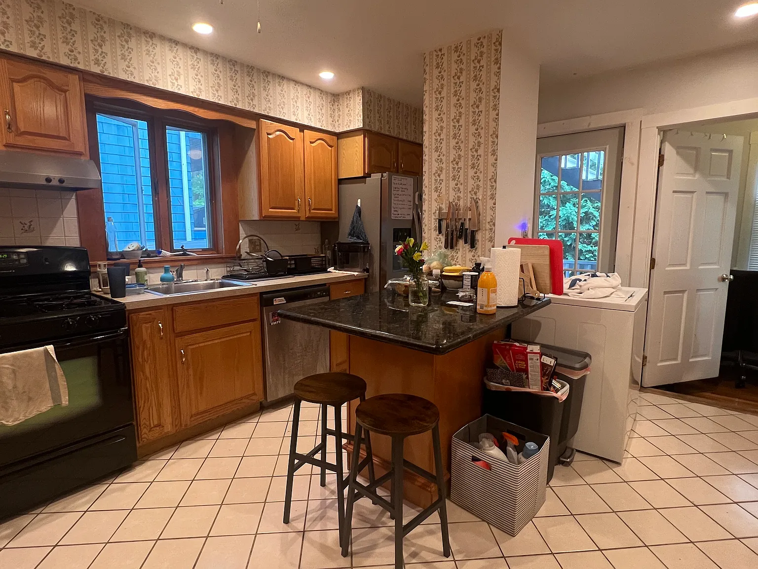 4 bed, $5,200 — Photo 3