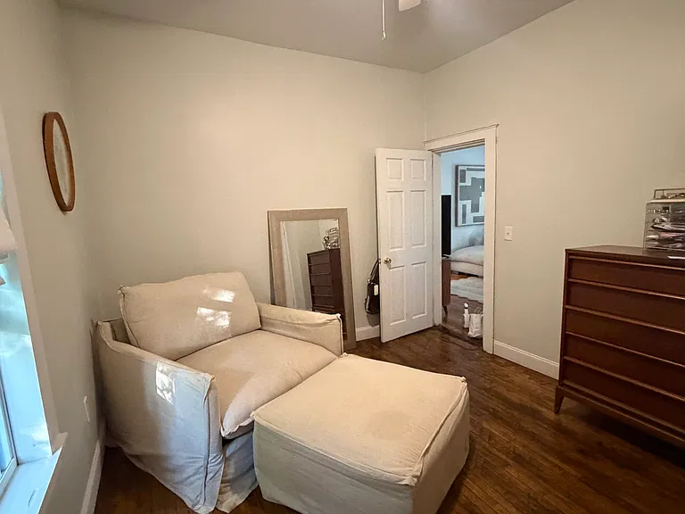 44 Auburn St #1 — Photo 10