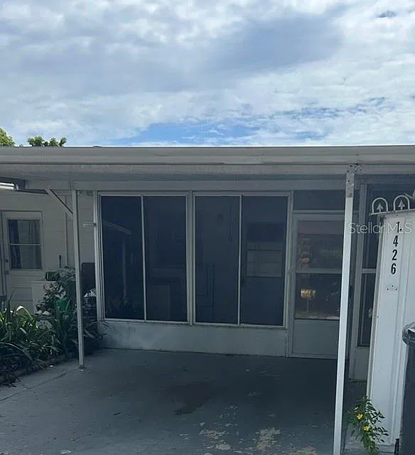 2 bed, 1.0 bath, 800 sqft, $925 — Photo 1