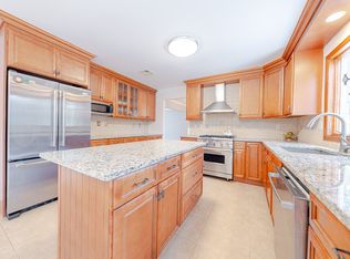 88 Alpine Dr, Closter, NJ 07624