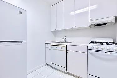 Rented by Manhattan Realty Group