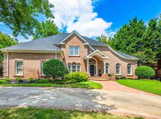 4 Baronne Ct, Greer, SC 29650