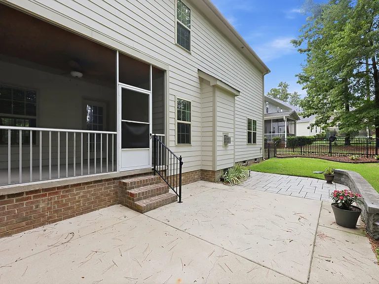 265 Heather Brook Cir — Photo 53