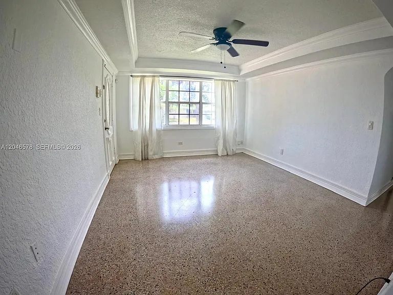 5720 SW 38th Ct — Photo 15
