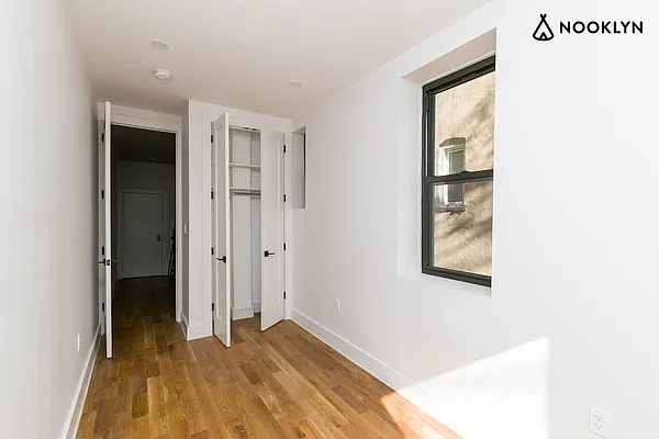 Rented by Nooklyn NYC LLC | media 49
