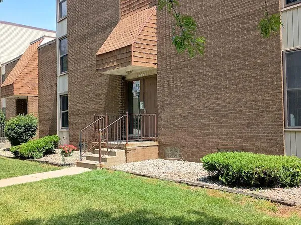 21 Dickinson St Unit J, Mount Clemens, MI 48043