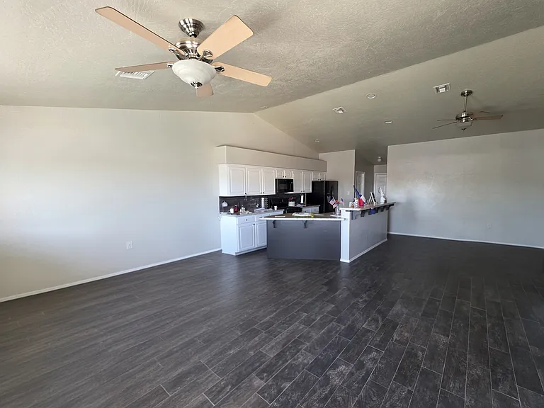 2495 S 34th Ave — Photo 5