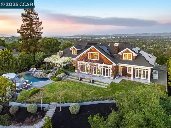 3229 Surmont Dr, Lafayette, CA 94549