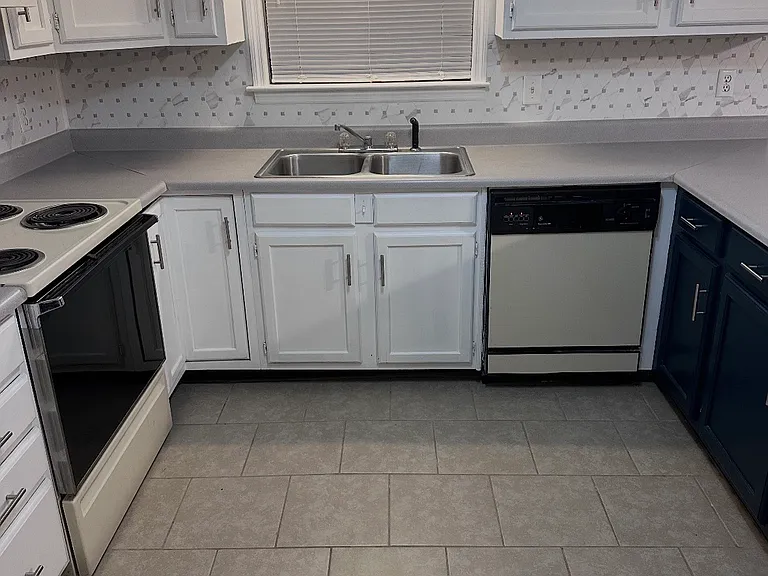106 Middleton Dr — Photo 21