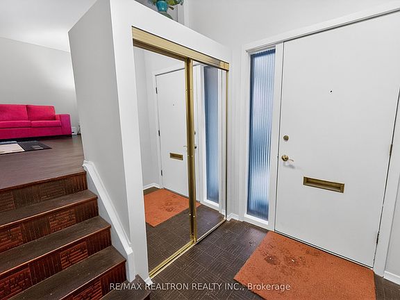 5th image of 96 Invergordon Ave