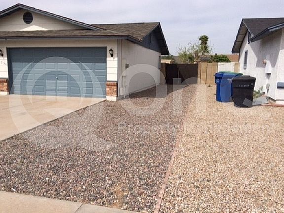 2nd image of 3356 E Carmel Ave