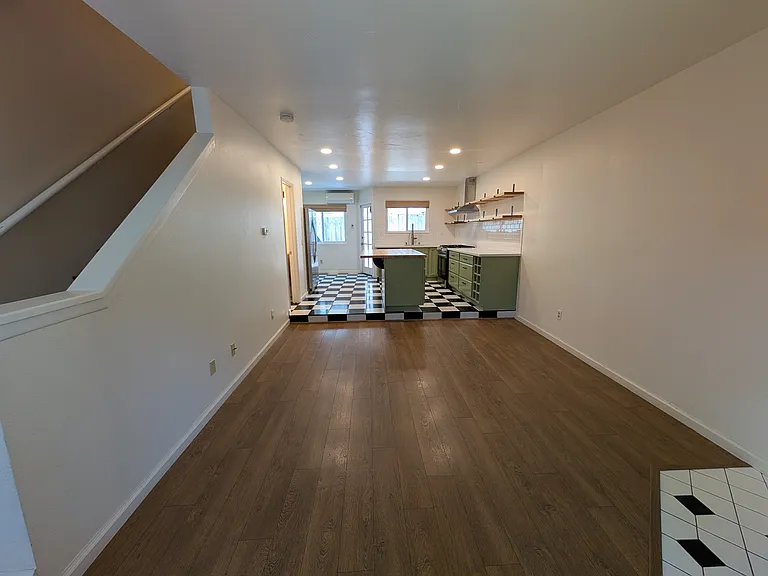 4510 Campus Ave #5 — Photo 6