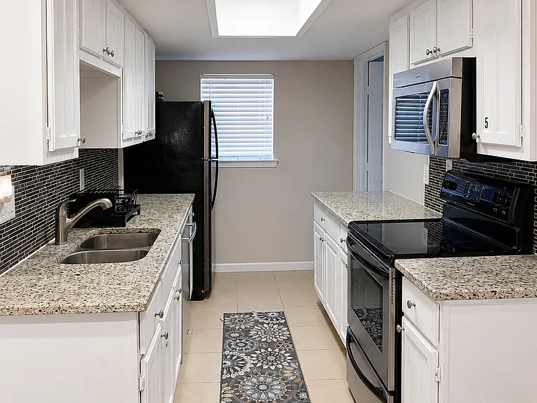 Town Bluff Dr — Photo 2
