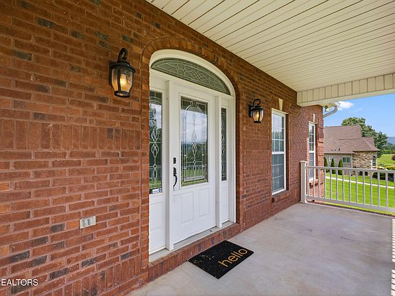 5th image of 2733 Raylee Dr