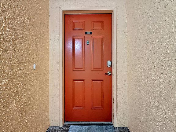 3rd image of 18400 GULF BOULEVARD #1108