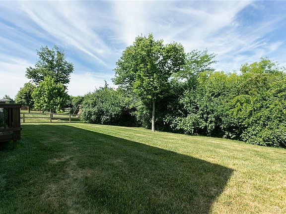 3rd image of 1439 Eagle Mountain Dr