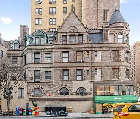 Rented by Compass | media 30