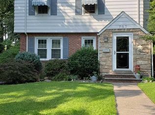 703 Ramapo Rd, Teaneck, NJ 07666