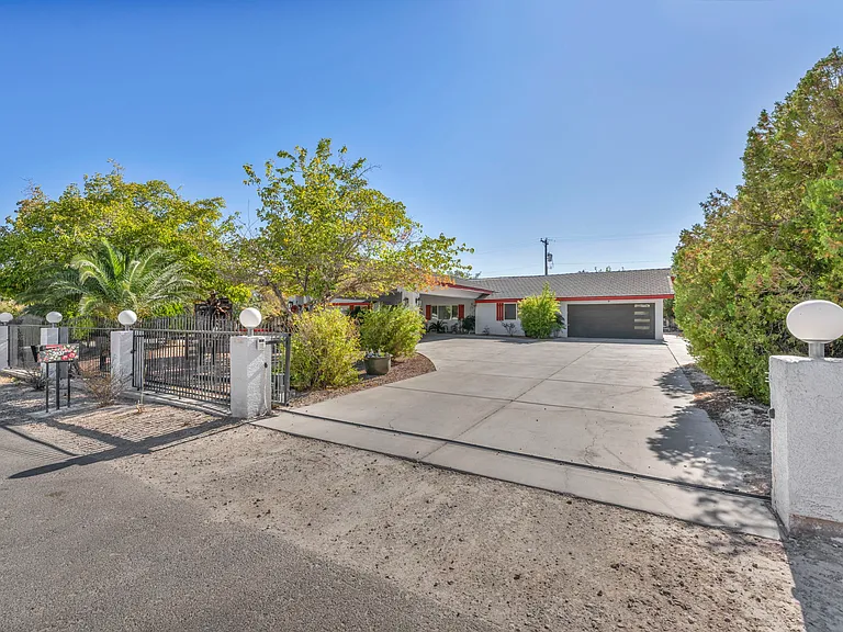 3037 Palomino Ln — Photo 10