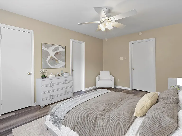 12303 Barryknoll Ln — Photo 18