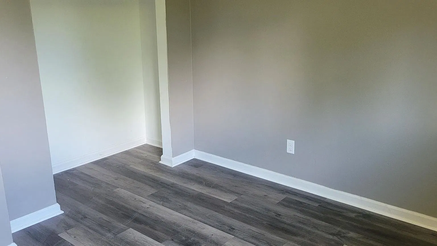 1749 Holburn Ave. - Fair Oaks/Smith Holburn — Photo 1