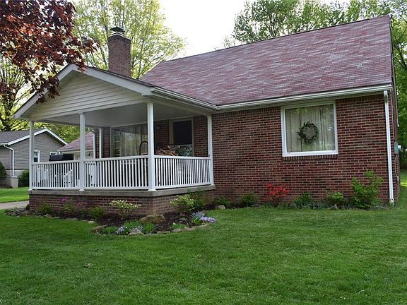 3rd image of 114 Chadwick Ln