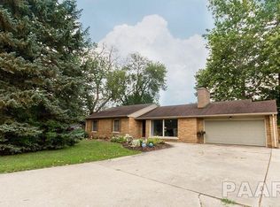 5199 N Prospect Rd, Peoria Heights, IL 61616
