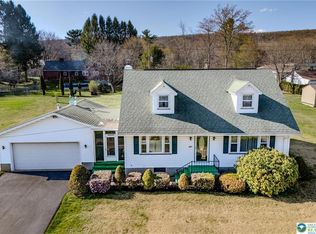 829 E Main St, Weatherly, PA 18255