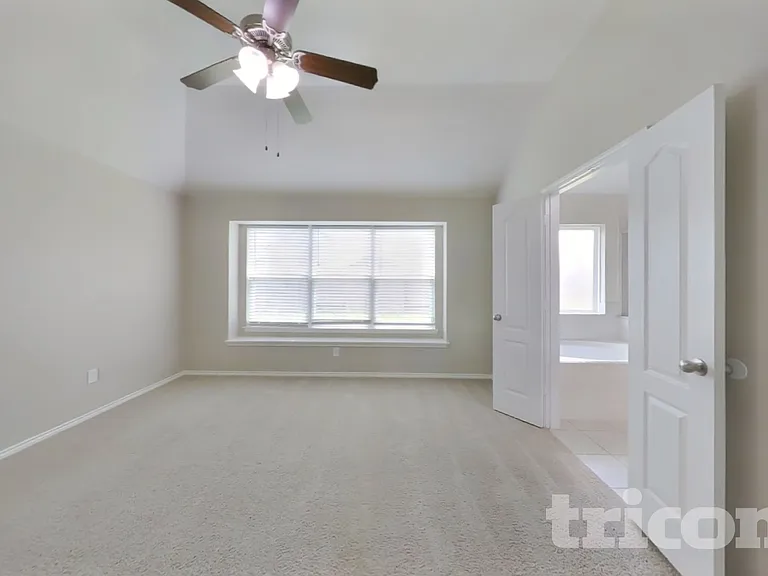 13702 Sun Bear Ct — Photo 7