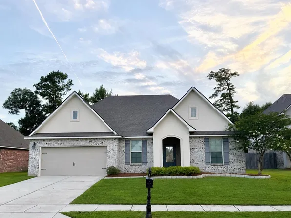 34209 Kingfisher St, Denham Springs, LA 70706
