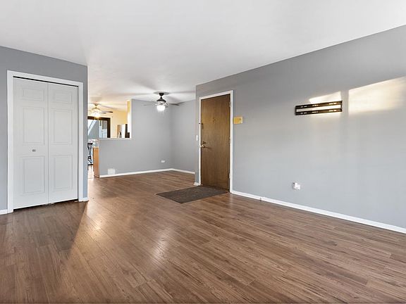 4th image of 190 Waters Edge Dr APT 301