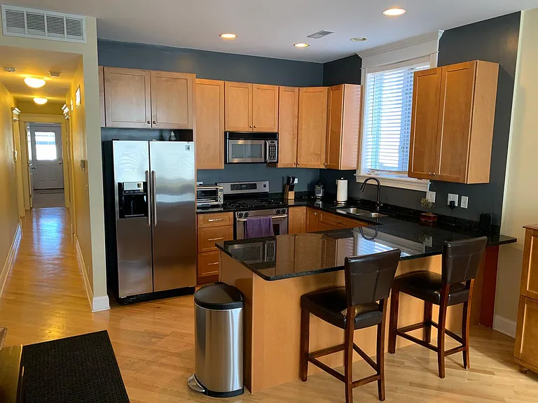 1852 W Armitage Ave #2 — Photo 4
