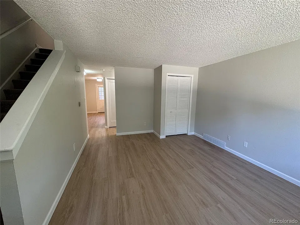 205 E Longs Peak Ave #C