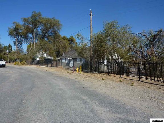 3rd image of 1297 Us Highway 395 N