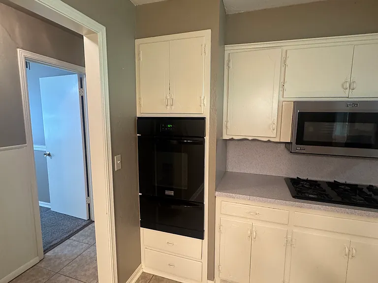 1825 S Rankin St — Photo 6