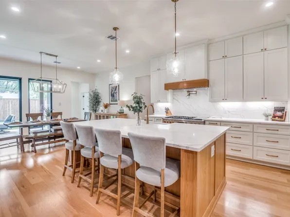 3905 Ann Arbor Ct, Fort Worth, TX 76109