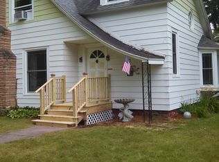 206 E Bitely St, Lawton, MI 49065