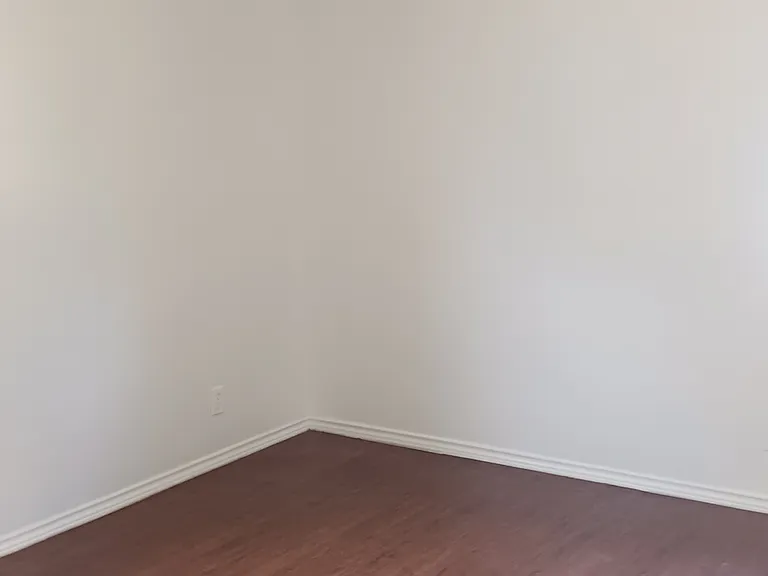 600 Henslee Dr — Photo 2