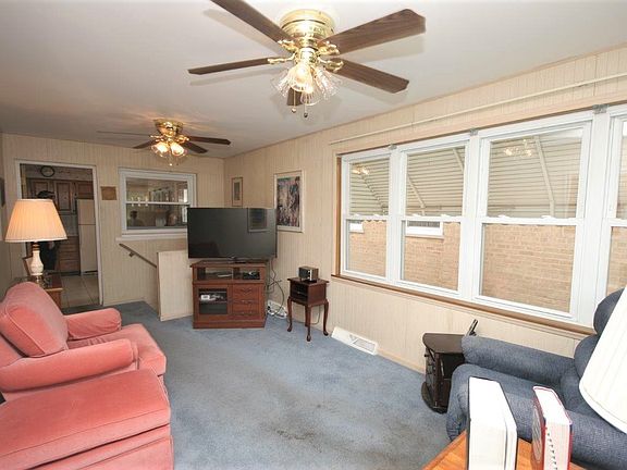 5th image of 4842 N Nagle Ave