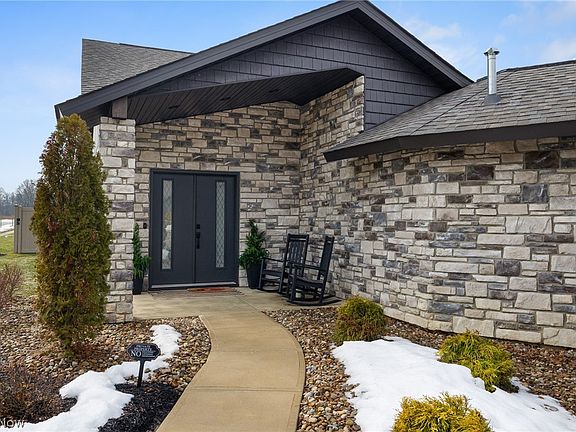 3rd image of 9160 Pleasant Ridge Cir