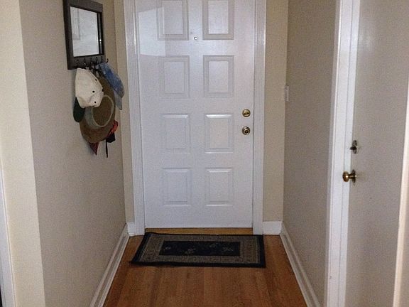 2nd image of 642 Woodgate Ln #B